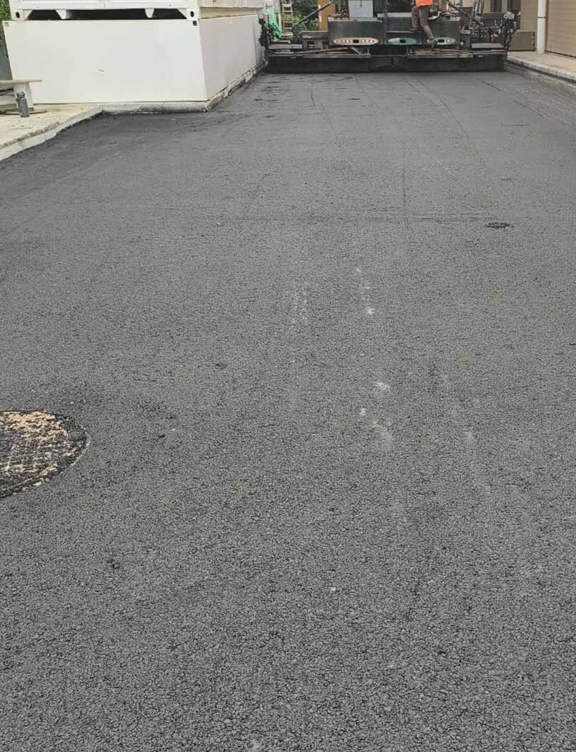 Be it repairs to old surfaces, removal and complete or partial redo or fresh paving, we have you covered.
